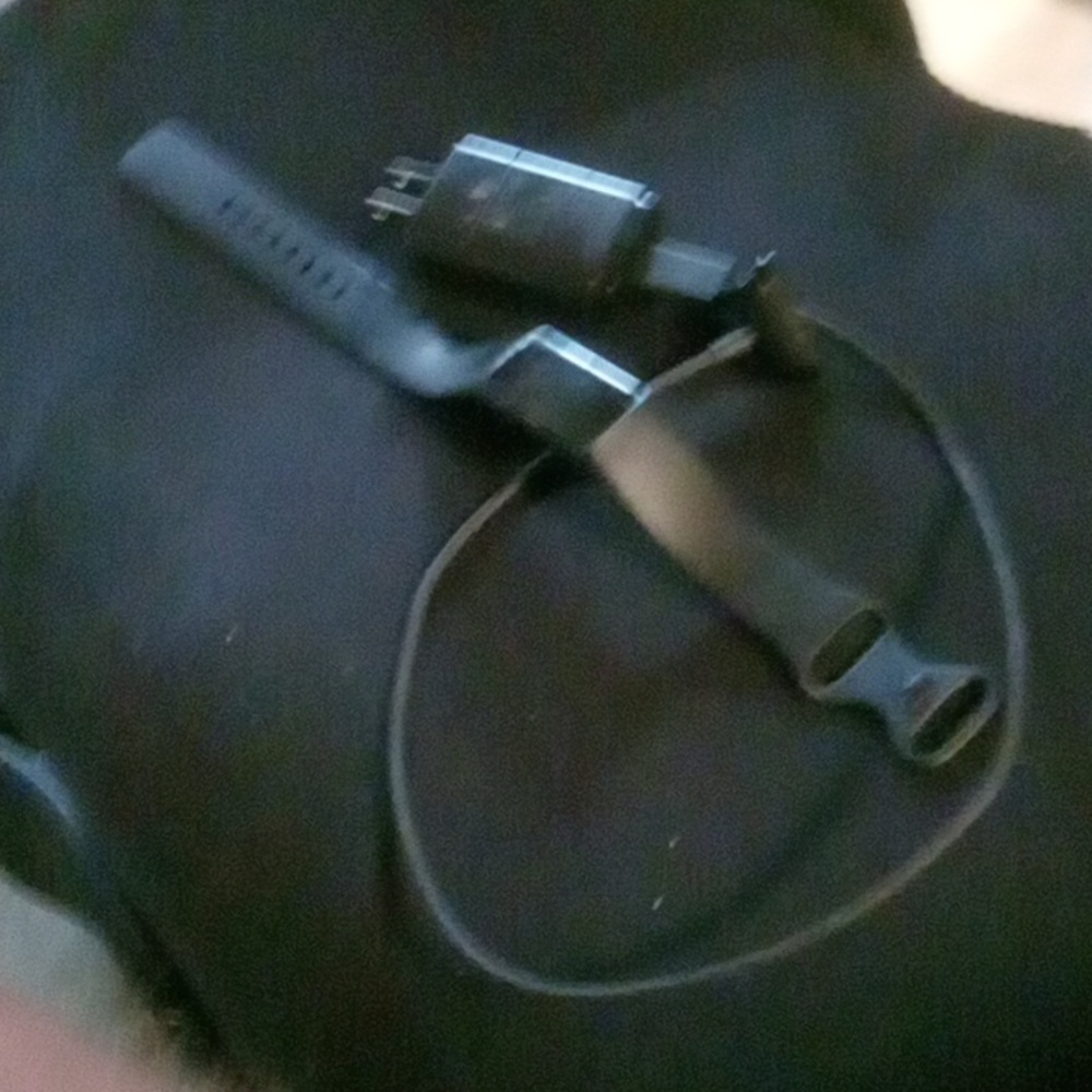 Fitbit charge five - Picture 2 of 4